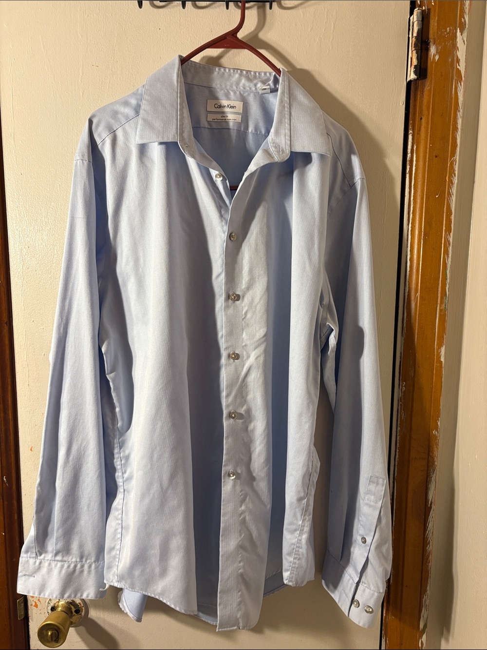 Calvin Klein Light Blue Button-Front slim-fit non iron Dress Shirt